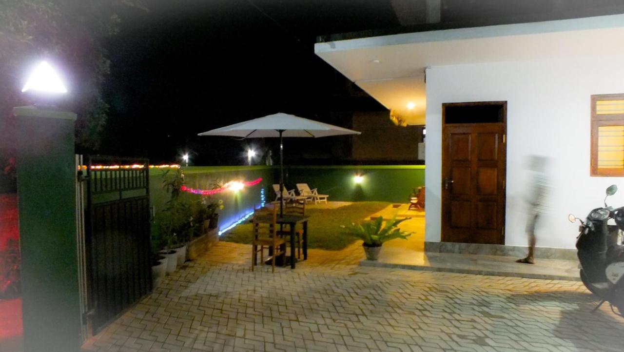 Villa Tanzanite Hikkaduwa Kültér fotó